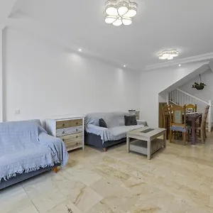 https://chafari-garden.in-canary-islands.com
